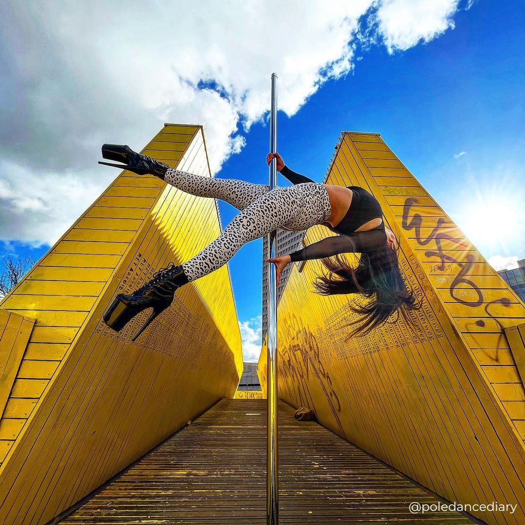 pole dancer in sticky leopard leggings in snow