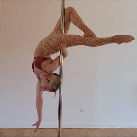 Pole Trick Tutorial: Handspring - Super Fly Honey Sticky Pole Wear