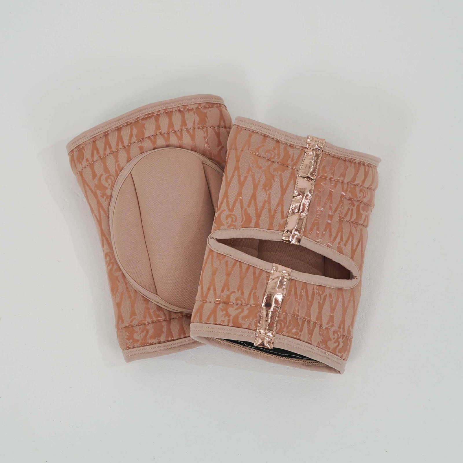 Sticky Phoenix Knee Pads