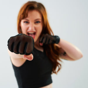 Sticky mesh gloves in black