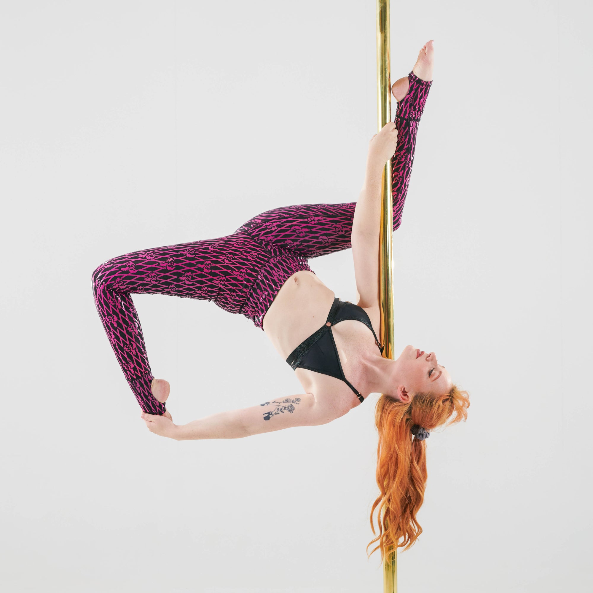 pole dancer in sfh sticky fishnet leggings in black pink